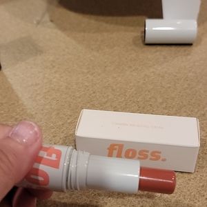 Floss Beauty The Concierge Cheek & Lip Tint